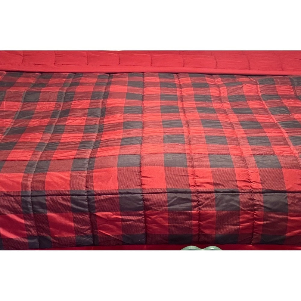 Woolrich Buffalo Plaid VNTG Queen Quilt Red Black Reversible Polyester Fill Flaw